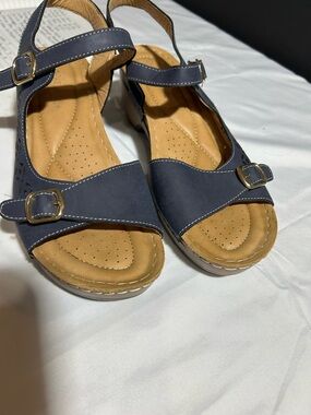 Patricia Women’s Shantay Wedge Sandals Size 11